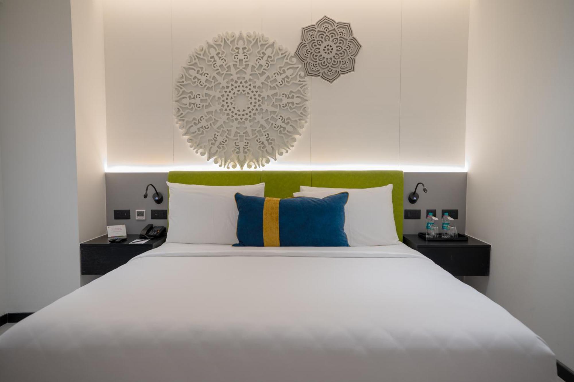 Zibe Luxe Kakinada By Grt Hotels Exteriör bild
