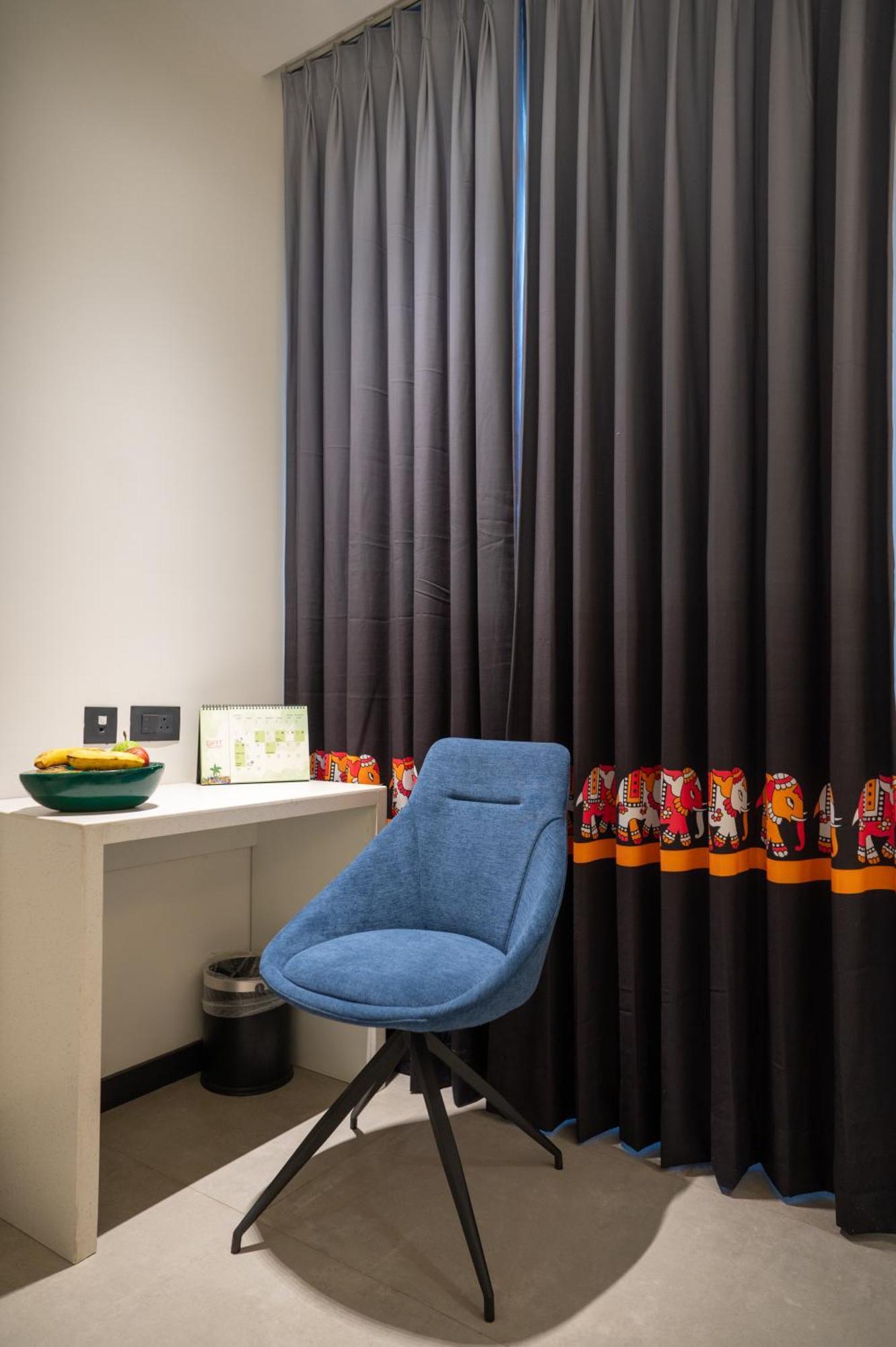 Zibe Luxe Kakinada By Grt Hotels Exteriör bild