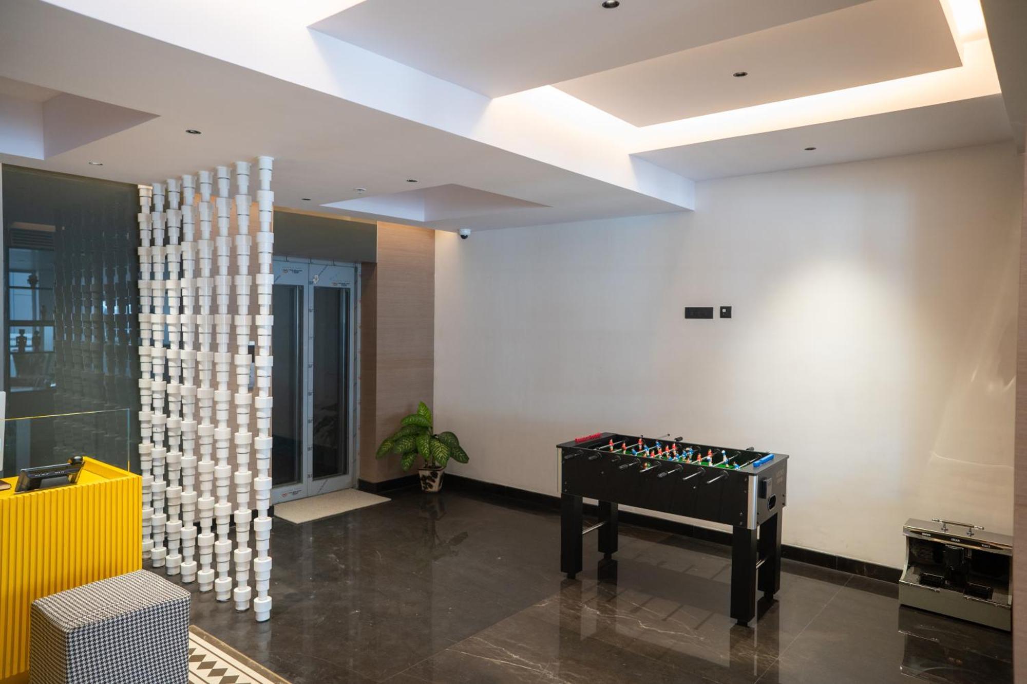 Zibe Luxe Kakinada By Grt Hotels Exteriör bild
