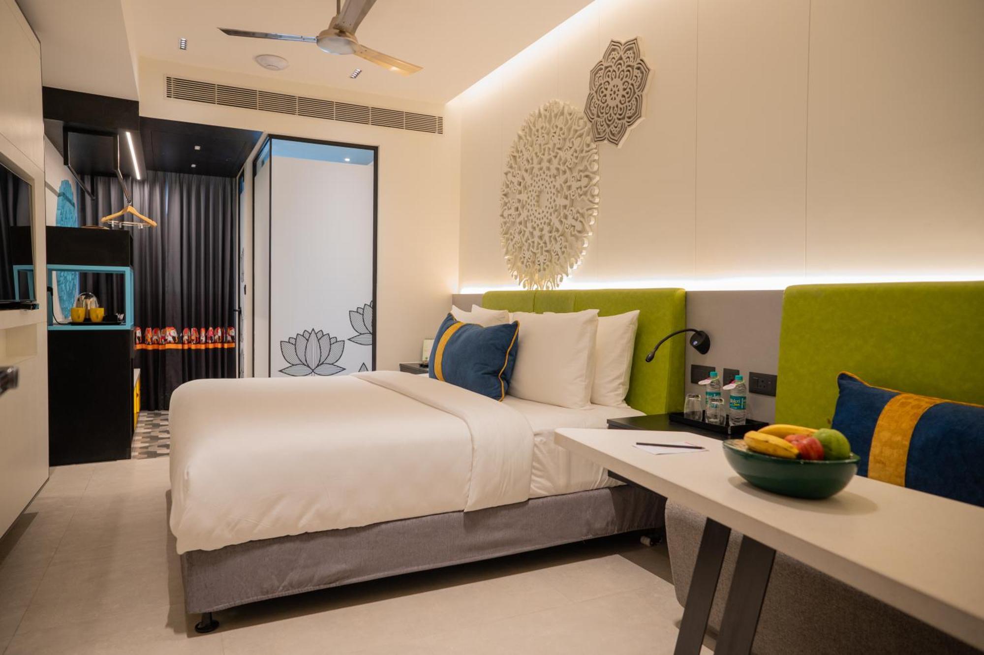 Zibe Luxe Kakinada By Grt Hotels Exteriör bild