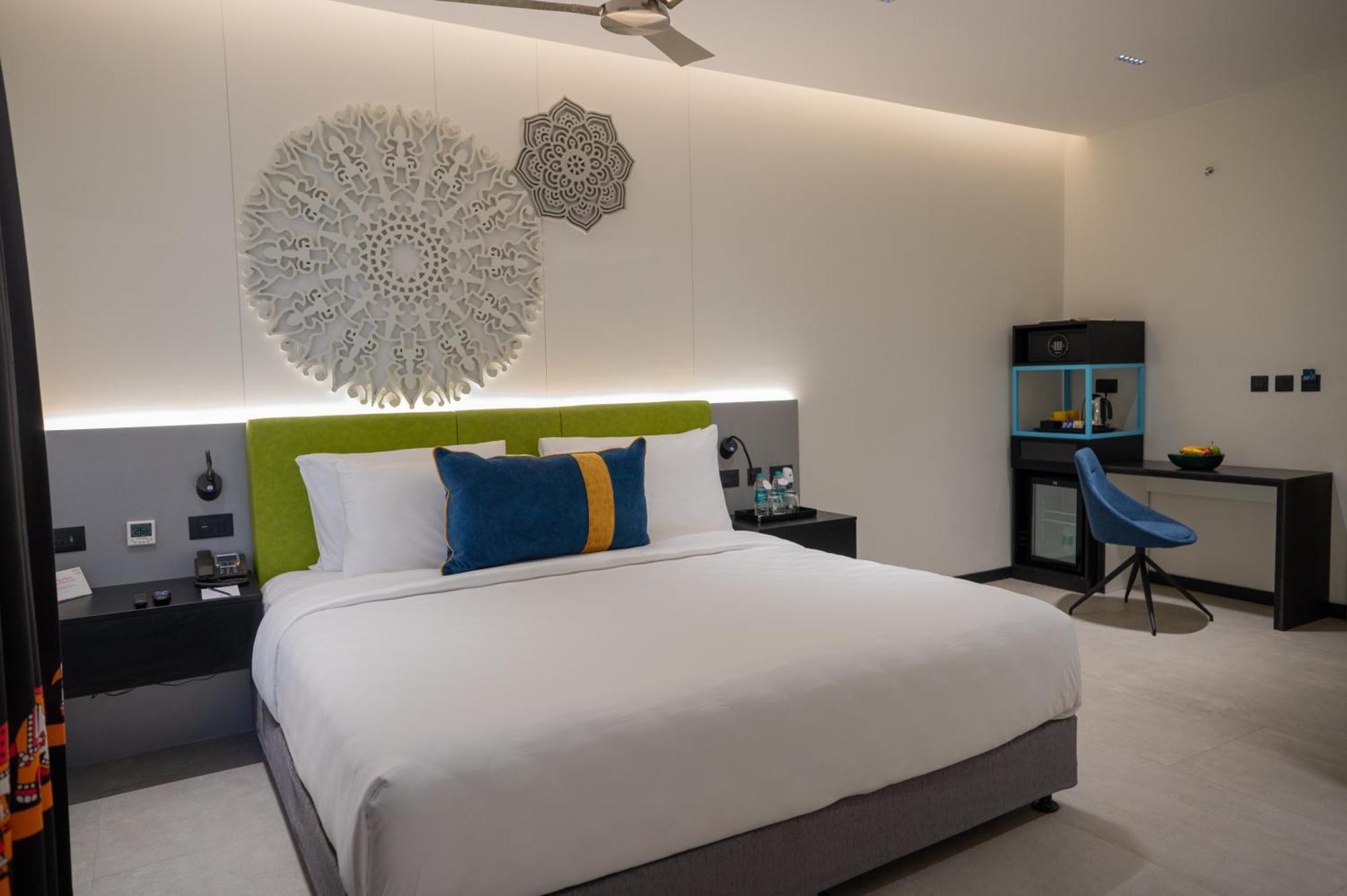 Zibe Luxe Kakinada By Grt Hotels Exteriör bild